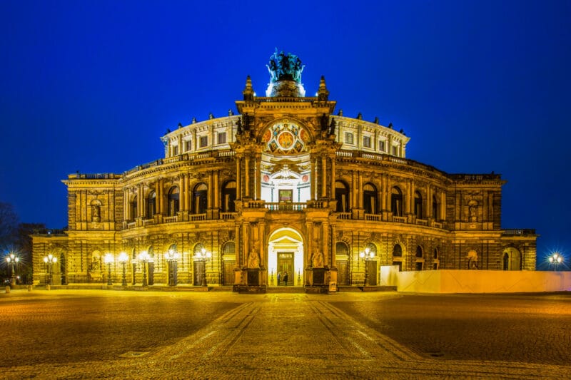 Dresden,,Germany,-,June,15,,2019:,The,Famous,Opera,House