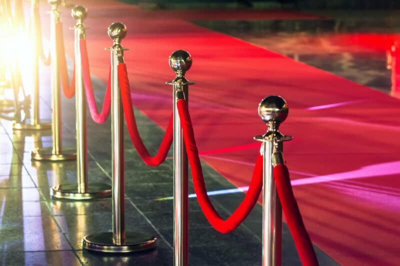 Portable,Barrier,For,Queue,Control.,Red,Security,Rope,By,Red